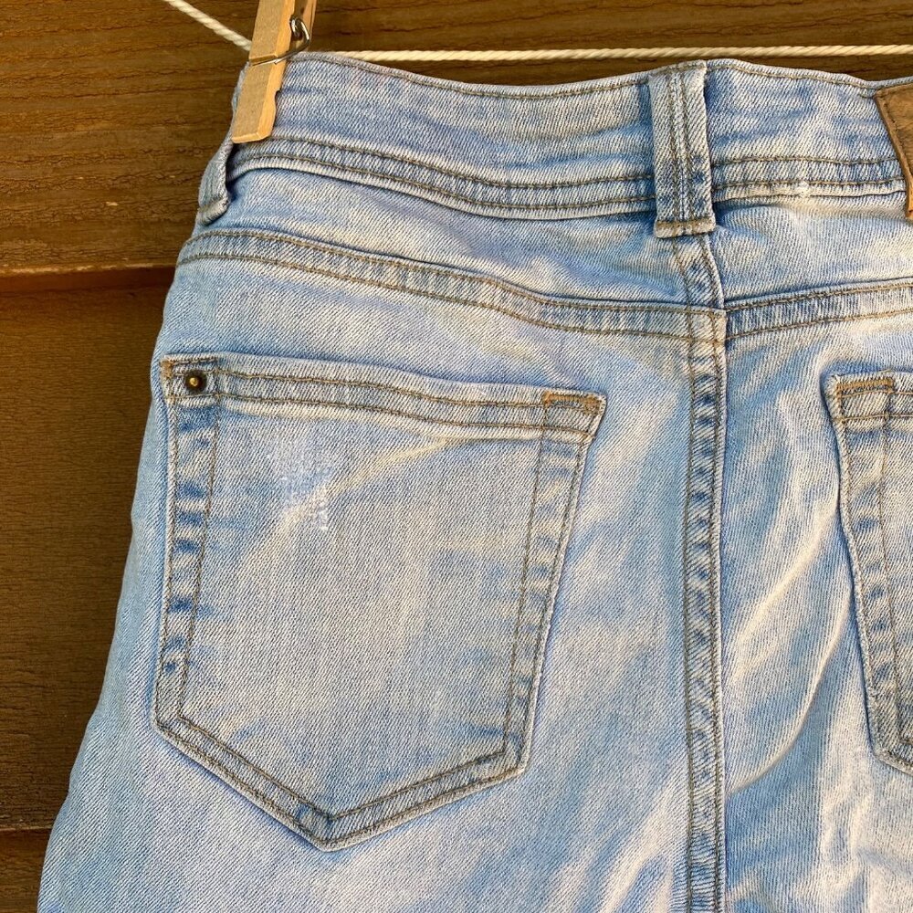Zara Z1975 Cut Off Distressed Denim Light Blue Jean Shorts Size 2 - Picture 9 of 12